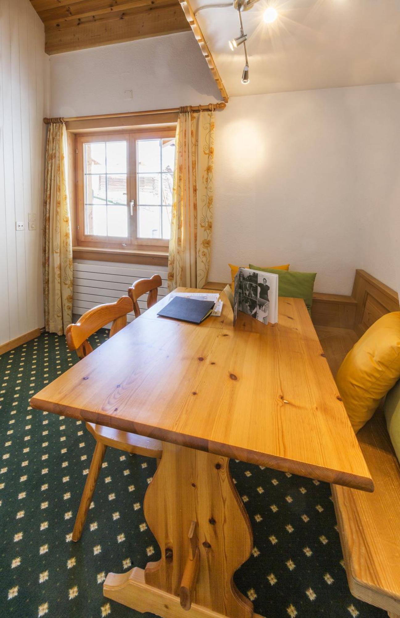 Hotel Posta Sedrun